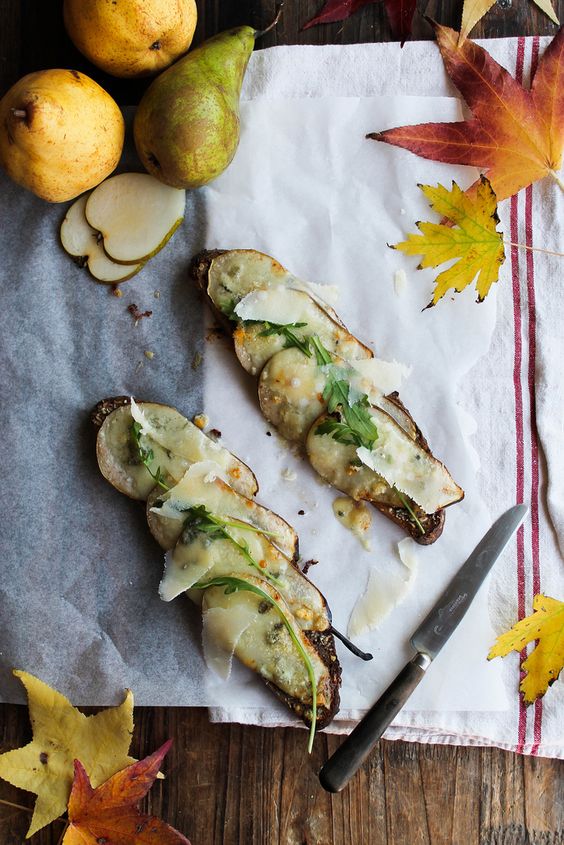 tartine poire roquefort